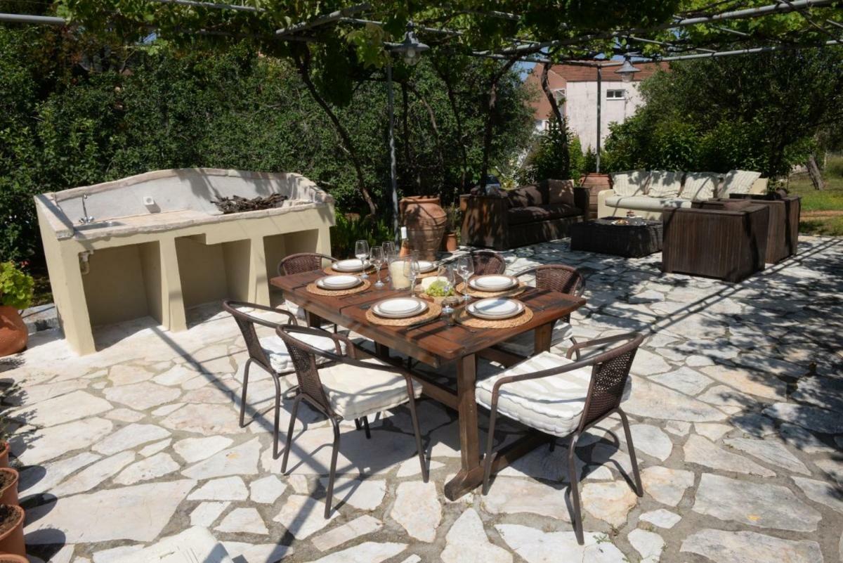 Villa The Olive Grove House à Kassiopi Extérieur photo